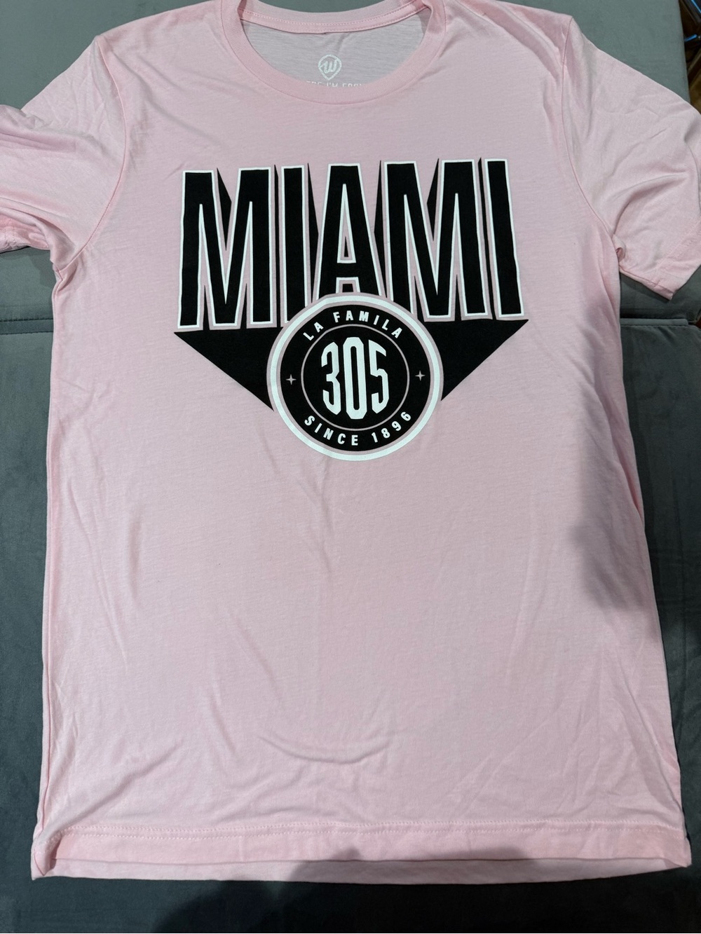 Miami 305 Graphic Tee - Pink Crewneck